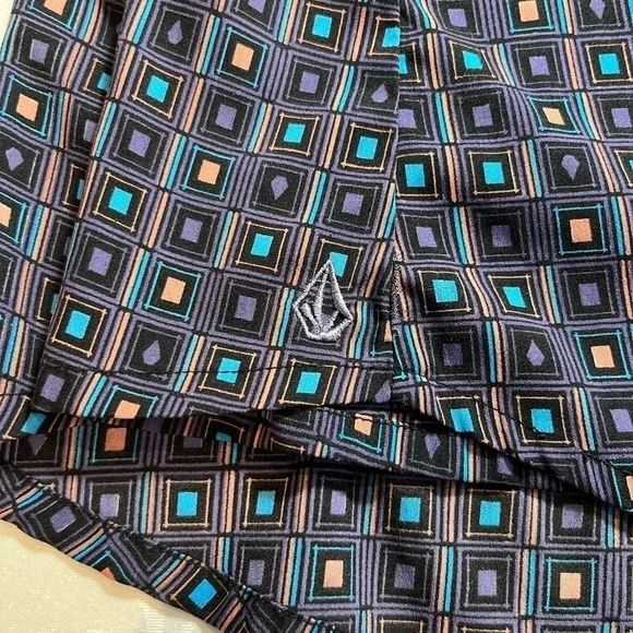 Volcom Women’s Slip Dress Front Ruffle Pockets Geometric Pattern Size Large - Picture 9 of 9